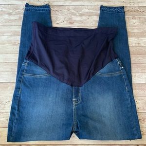 Pinkblush Maternity Plus Raw Hem Skinny Jeans